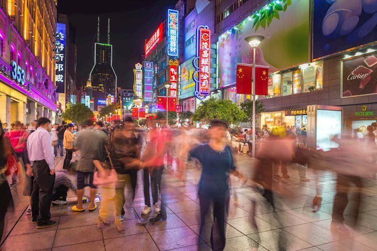 iPhone在中国的最大生产基地所在城市郑州对主城区解除部分封控-彭博